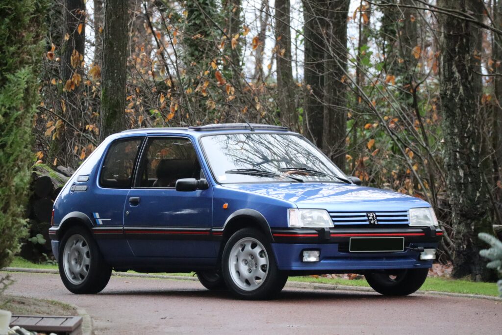 205 GTI quart avant